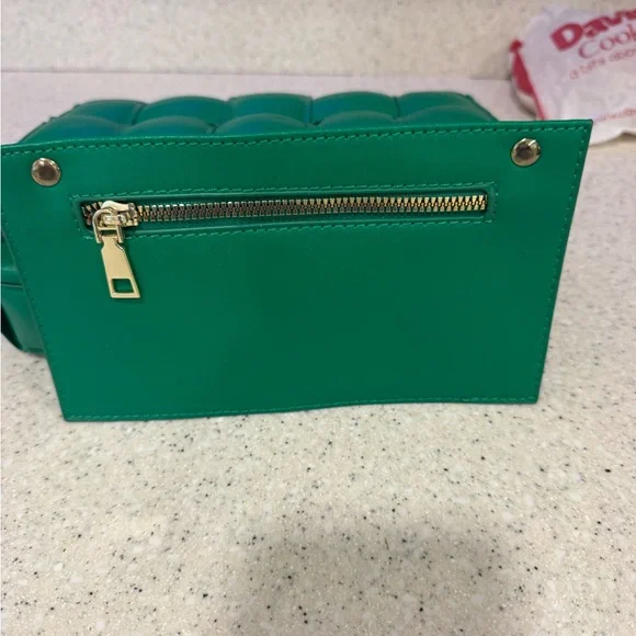 Green Woven Leather Shoulder Bag - Picture 7 of 14